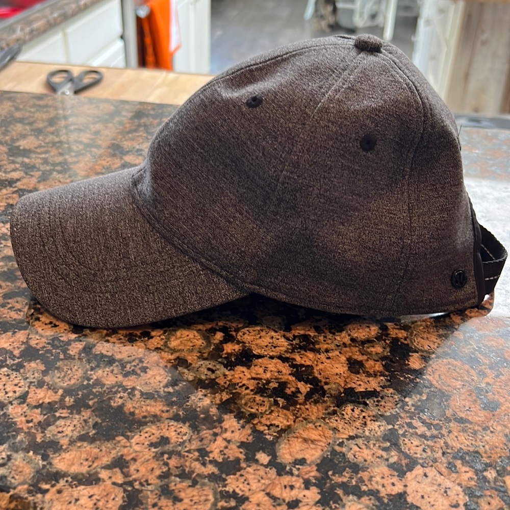 Lululemon Hat!!